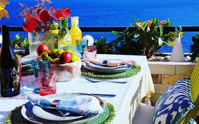 Calm & Luxury House Directly To The Sea