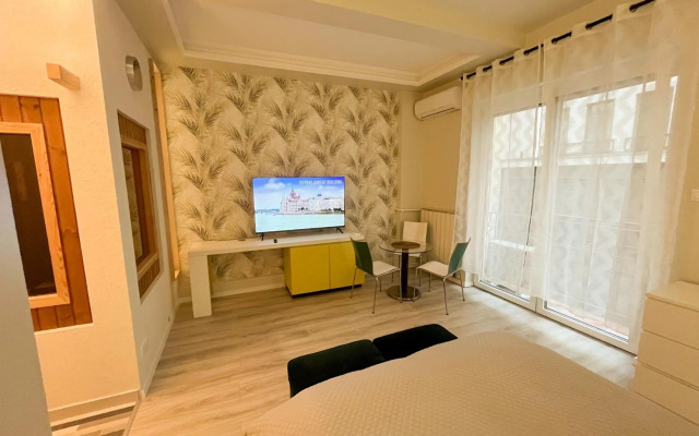 Studio at Synagogue with Sauna