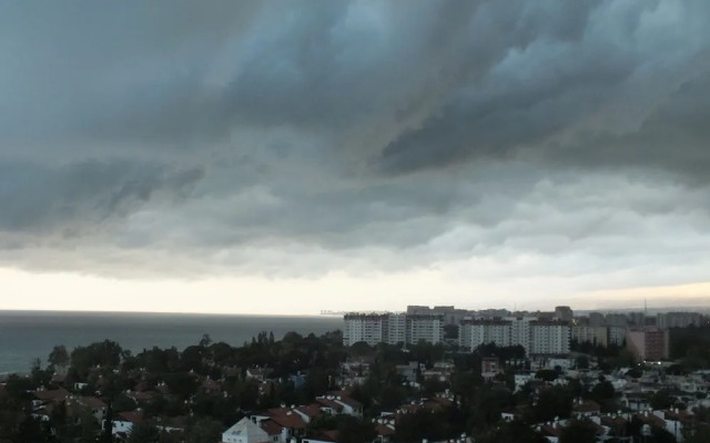 GoldenPark King Suites with Balcony & Sea view