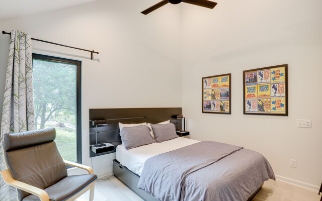 Brevard Retreat: Fireplace, Deck & Screened Porch!