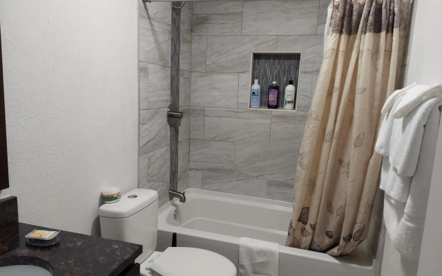 Nice house between two beaches.