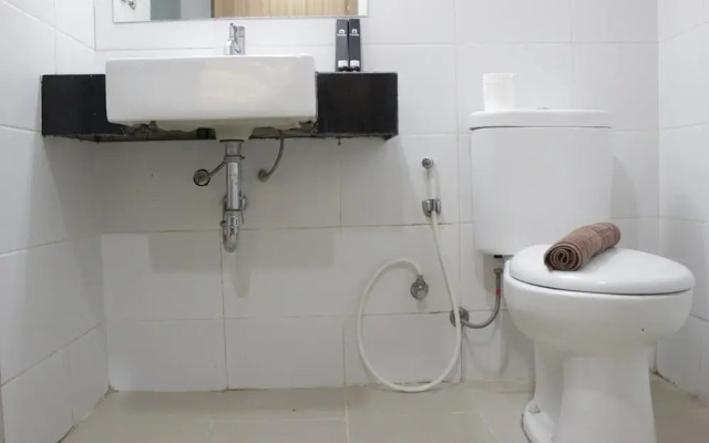 Zestful Studio Room at Beverly Dago Apartment