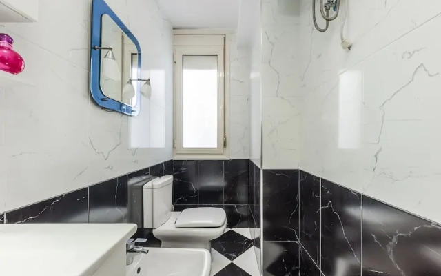 Stylish Apartment by the Beach Free Parking