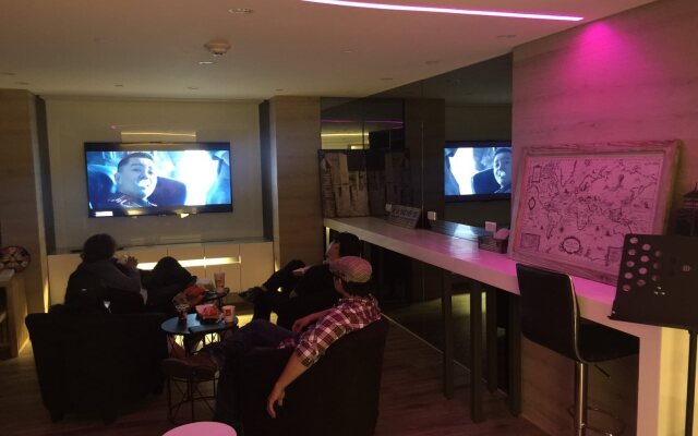 Taiwan Youth Hostel & Capsule Hostel
