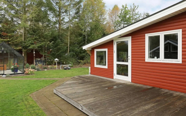5 Person Holiday Home in Hojslev
