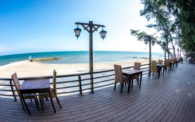 Sunny Beach Resort and Spa