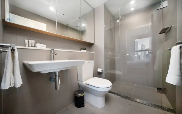 Astra Apartments - Docklands