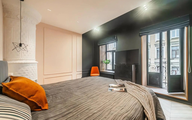 Апартаменты на переулке Басков 32