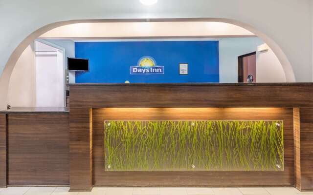 Days Inn by Wyndham Rayville