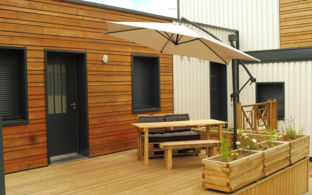 Lot en Dock 3 logements atypiques et écologiques en vallée de la Dordogne