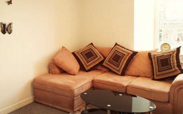 3 Bed Apartment near Botanic Gardens