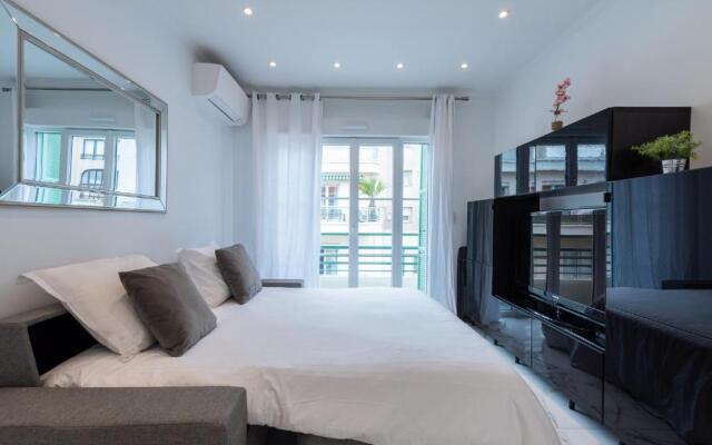 CMG - Bel appartement Juan-Les-Pins / terrasse - 2mn Plage