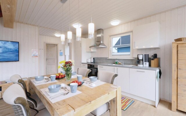 Awesome Home in Zerpenschleuse With 2 Bedrooms and Wifi