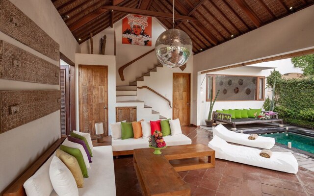 Villa Ku Tama by Villa Finder