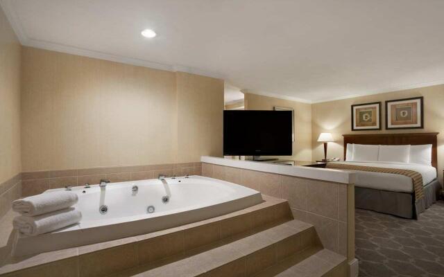 DoubleTree by Hilton Hotel Salt Lake City Airport