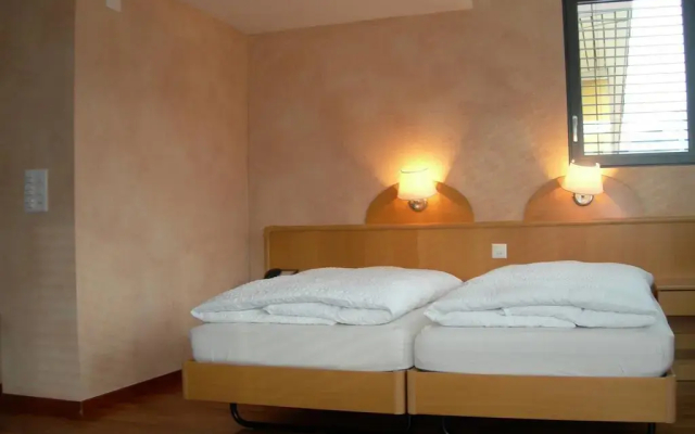 Hotel Crystal