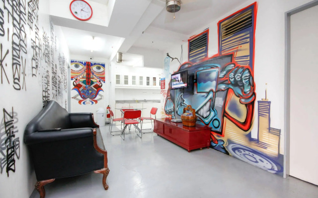 Lokal Hostel