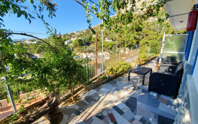 Panorama Studios & Apartments