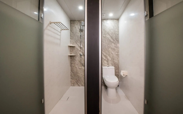 Theme Boutique Hotel
