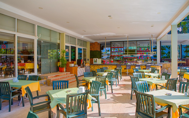 Gardenia Beach Hotel - All Inclusive