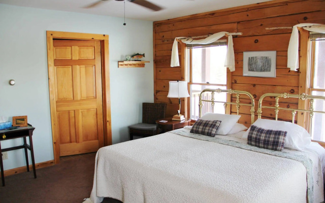 Point au Roche Lodge