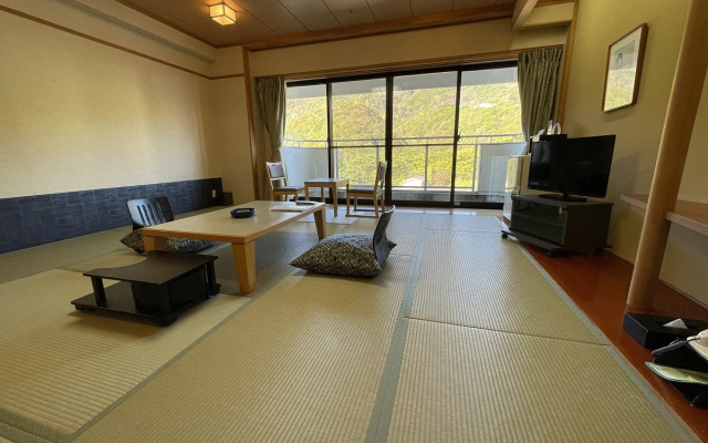 Takayu Onsen Kagetsu Highland Hotel