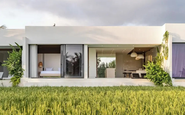 Azure 2BR Villa in Ubud Rice Field views