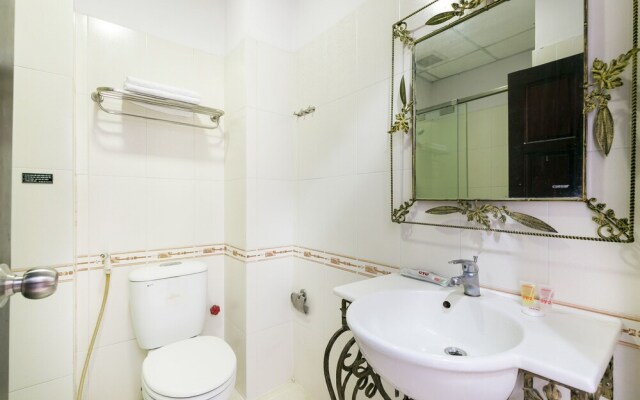 OYO 500 A Loc Hotel