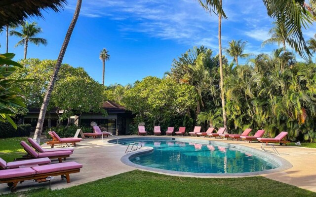 Aina Nalu 2bd/2ba 2 Bedroom Condo by Redawning