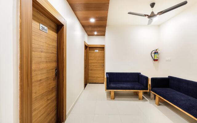 OYO 70473 Hotel Sunshine Regency