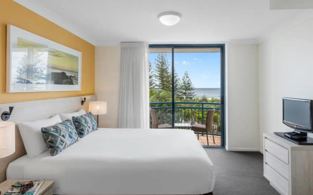 Oaks Gold Coast Calypso Plaza Suites – Guest Rooms – Gold Coast