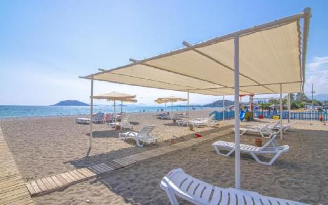 Sunset Beach Club Aqualettings Seashell 37