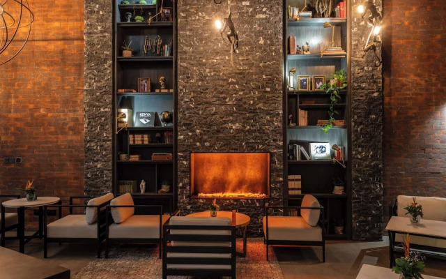 Kwetu Nairobi, Curio Collection by Hilton