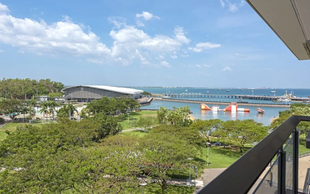 Saltwater Suites - 1, 2 & 3 Bed Waterfront Apartments