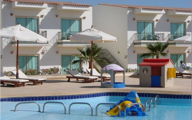 Elaria Beach Resort