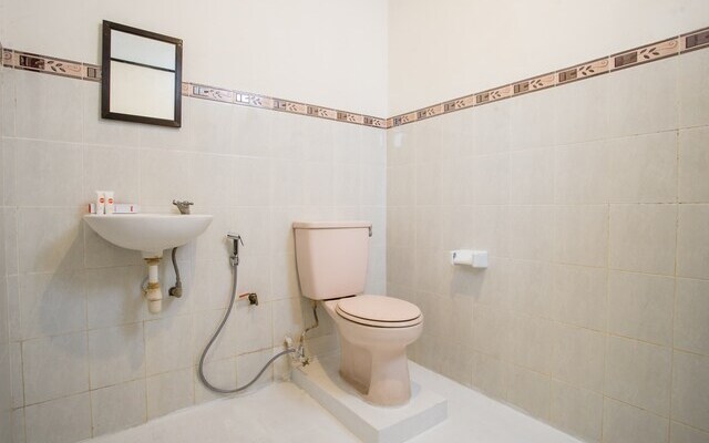OYO 1238 Hotel Perdana Near RS Bethesda