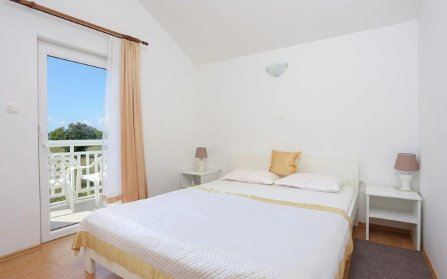 Lias - With Restaurant - A5 Prvi kat