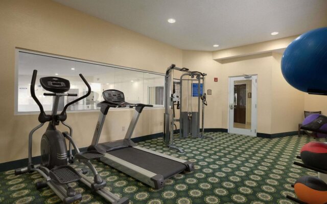 Quality Inn & Suites Glenmont - Albany South