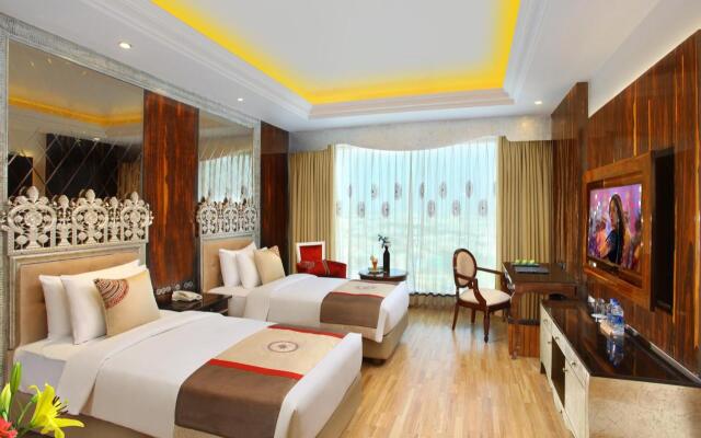Seven Seas Hotel