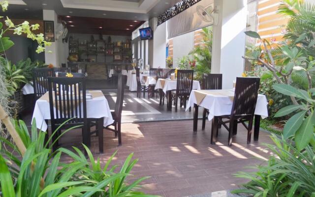 Best May Hotel