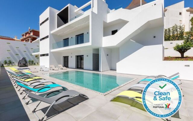 Luxury 47 - Deluxe Villa