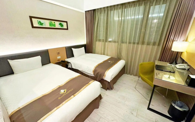 Tsun Huang Hotel