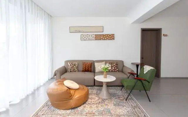 Qiexi B&B (OMG Heartbeat Paradise)