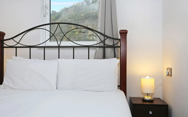 JOIVY Apartment Near The Royal Mile With Parking