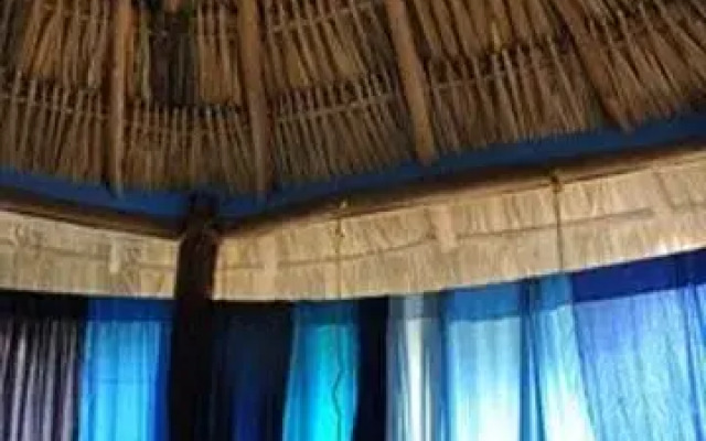 Holbox Hostel & Cabanas Ida y Vuelta Camping