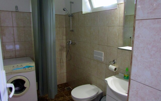 BIO Pension - BIO Panzio - Pensiunea BIO