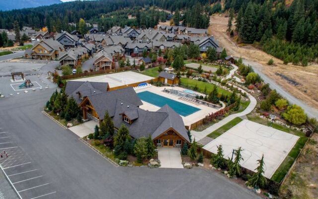 Roslyn Ridge Retreat