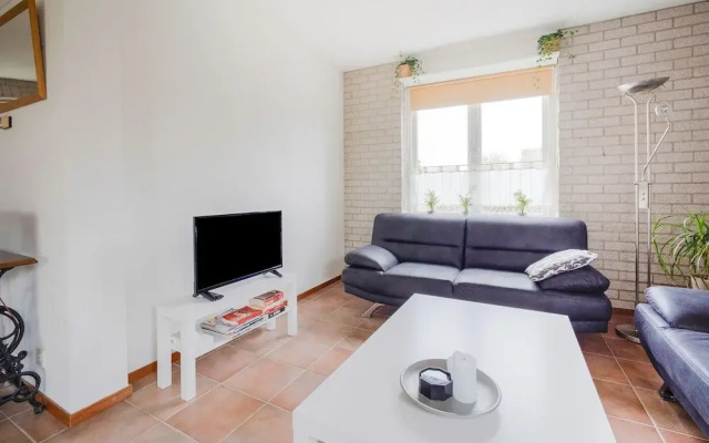 Lush Bungalow in Beek Gem Montferl& with Hot Tub