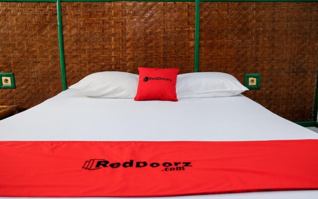 RedDoorz Plus near Jalan Baru Bogor