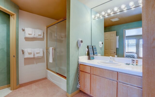 River Ridge 416ab 3 Bedroom Condo by RedAwning